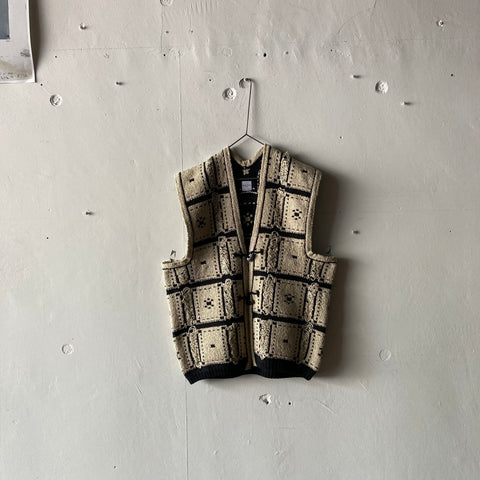 ONICA Blocked-Jacquard Vest