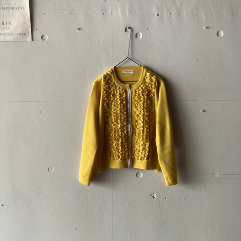 2022-style9 woolsnapped cardigan with frills